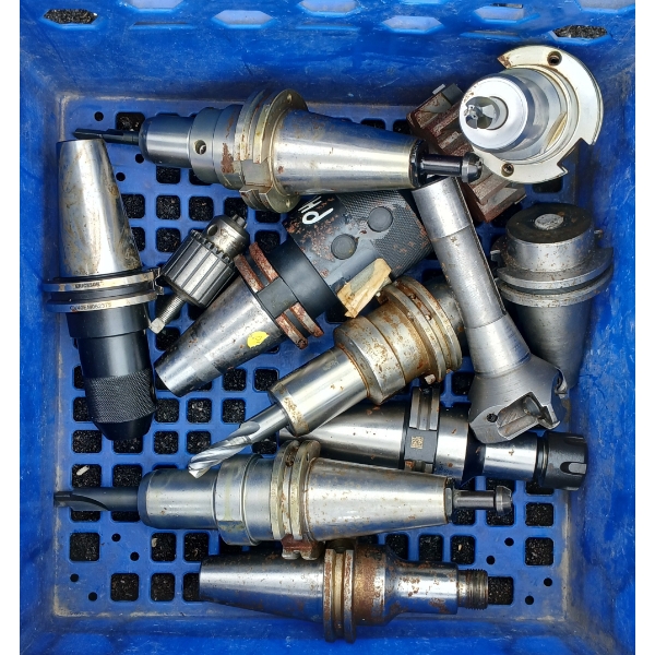 QTY OF CAT40 COLLET CHUCKS