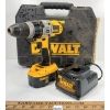 Image 2 : DEWALT 18V CORDLESS HAMMER DRILL W/ CHARGER