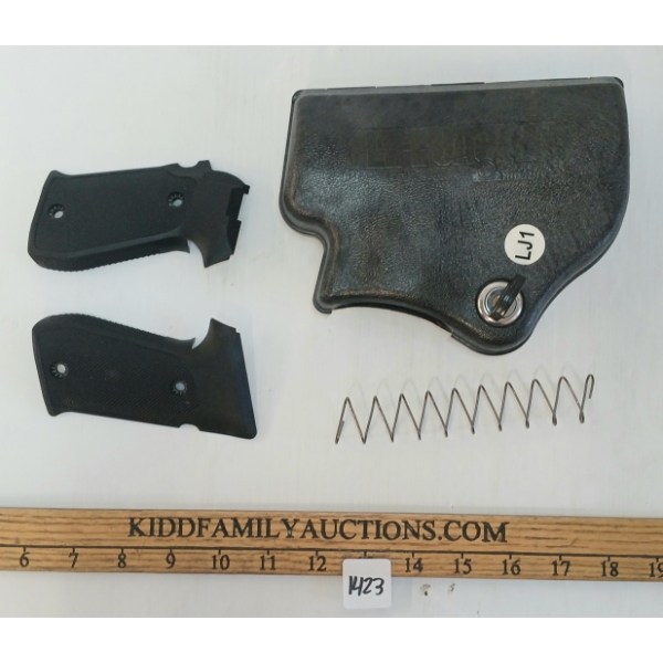 LOT OF 3 - LIFEJACKET LJ1 HANDGUN LOCKUP DEVICE, SIG SAUER P220 MAG SPRING & P226 9MM GRIP PANELS