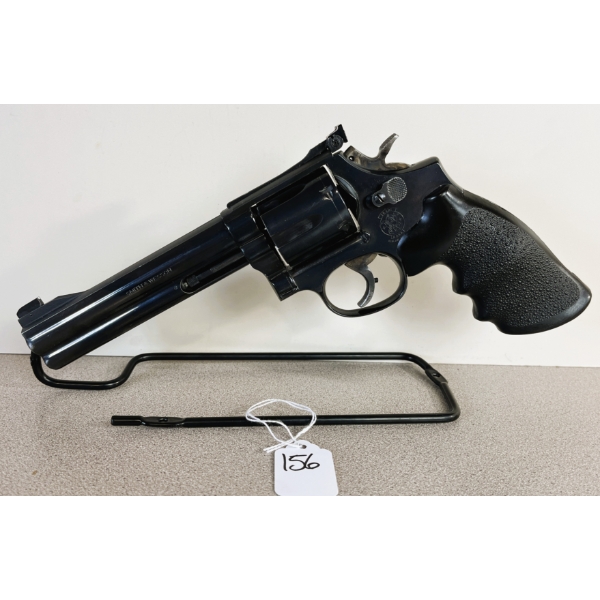 SMITH AND WESSON MODEL 586 IN .357 MAG - RESTRICTED 