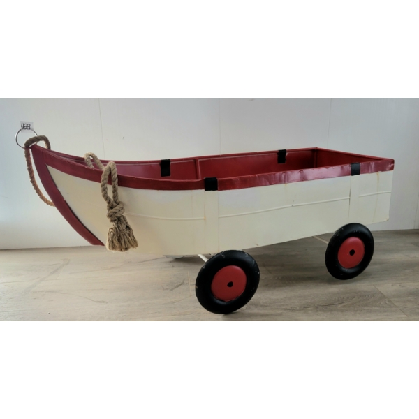 TIN PULL-ALONG BOAT