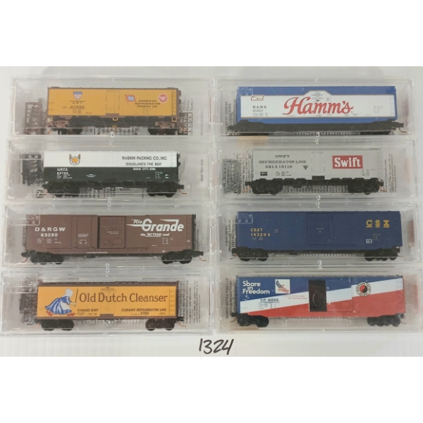 LOT OF 8 - MICRO TRAINS - SWIFT, CSX, UNION REFRIGERATOR TRANSIT LINES, NORTHERN PACIFIC, ETC