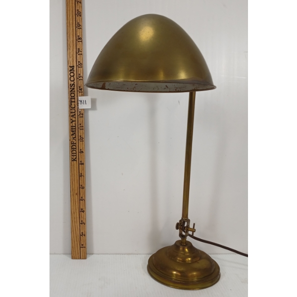 HUBBELL BRASS ADJ DESK LAMP