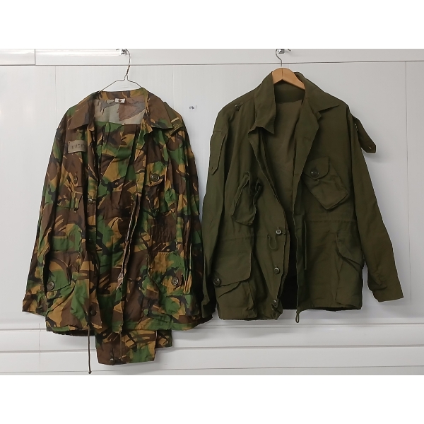 LOT OF 2 - CDN CAMO & GREEN FIELD UNIFORMS - INCL JACKETS & PANTS