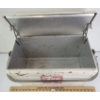Image 3 : 7-UP "THE ALL-FAMILY DRINK" PICNIC COOLER W/ TRAY INSERT