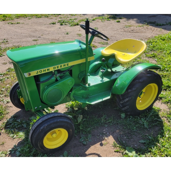 1964 JOHN DEERE 110 LAWN TRACTOR