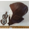 Image 4 : LOT OF 2 - UNKNOWN AVIATOR CAP & GOGGLES