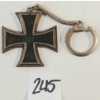 Image 2 : WWI GERMAN CROSS MEDAL KEYCHAIN 