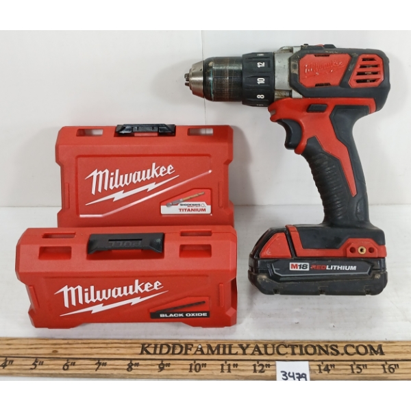 LOT OF 3 - MILWAUKEE DRILL / DRIVER W/ BATTERY - DRILL BIT SETS