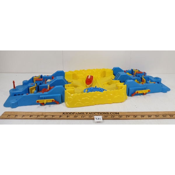 RENWAL PANAMA CANAL PLAYSET