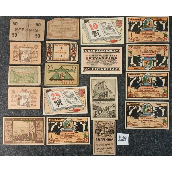 LOT OF 18 - GERMAN, AUSTRIAN & POLISH EMERGENCY MONEY BANKNOTES