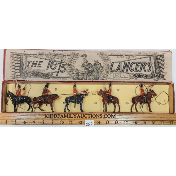 BRITAINS SOLDIERS LEAD FIGURES - NO. 33 16TH/5TH LANCERS
