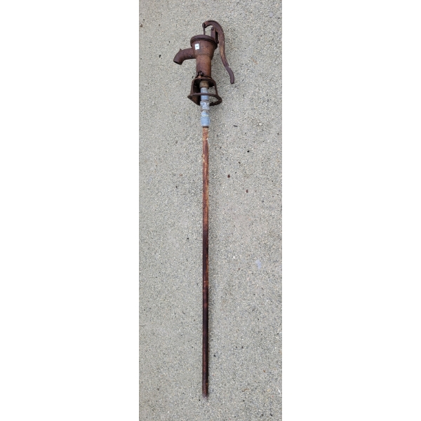 UNKNOWN WATER PUMP