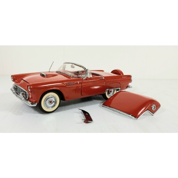 DANBURY MINT DIECAST 1956 FORD THUNDERBIRD MODEL
