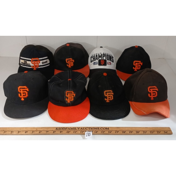 LOT OF 8 - SAN FRANCISCO GIANTS SNAP-BACK & BASEBALL CAPS