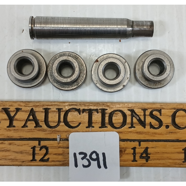 LOT OF 5 - LEE NO 4, HORNADY NO 5 & ADAPTER