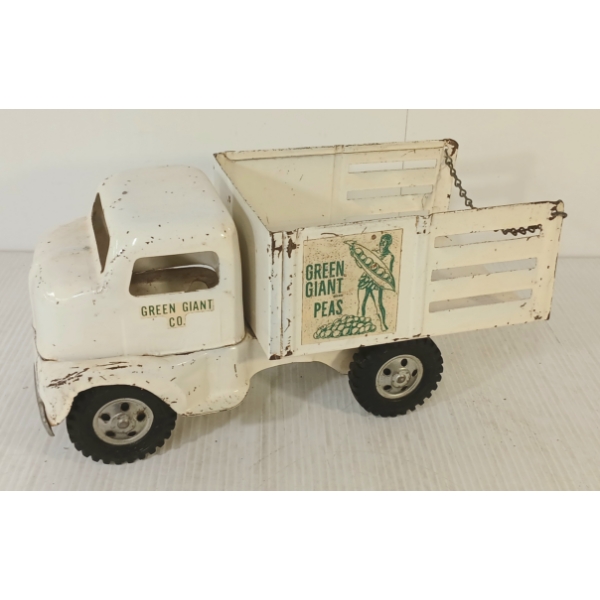 TONKA PRESSED STEEL TRUCK - GREEN GIANT PEAS