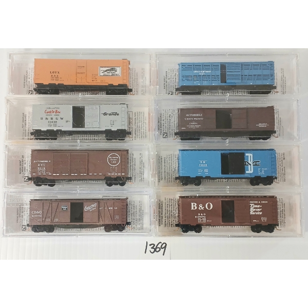 LOT OF 8 - MICRO TRAINS - BOSTON & MAINE, CHICAGO, BURLINGTON & QUINCY, ATLANTIC COAST, ETC