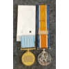 Image 2 : LOT OF 2 - WWI BRITISH REPLACEMENT & KOREA MEDALS
