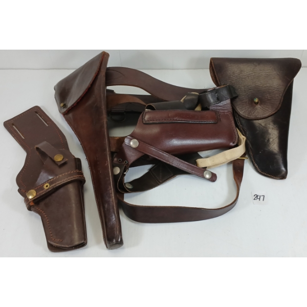 LOT OF 3 - LEATHER HANDGUN HOLSTERS & BELT