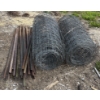 Image 1 : JOB LOT - 20 X 6 FOOT T-STAKES & 2 ROLLS OF PAGE WIRE