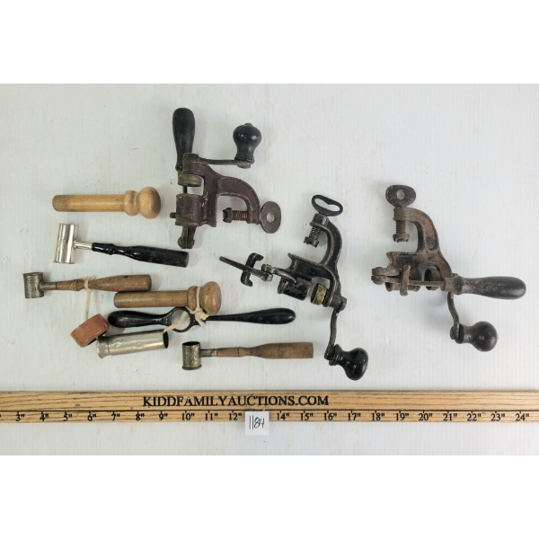 QTY OF VINTAGE RELOADING TOOLS