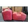 Image 1 : LOT OF 2 - 2.5GAL FUEL CANS