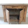 Image 4 : EUROPEAN PINE SIDEBOARD W/ KEY