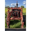 Image 6 : BELARUS TRACTOR - MODEL 611 - W/ LOADER - W/ 6 FOOT BUCKET