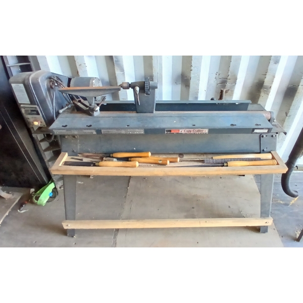 CRAFTSMAN 12IN WOOD LATHE W/ STAND