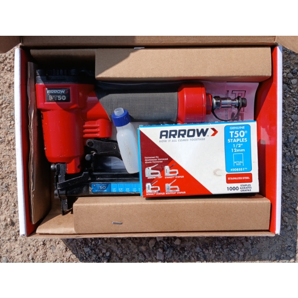 ARROW PNEUMATIC STAPLER SET