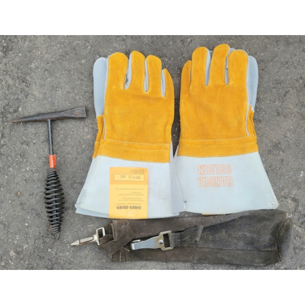 JOB LOT - 2 PAIRS WELDING GLOVES, PICK HAMMER, BELT LATCH