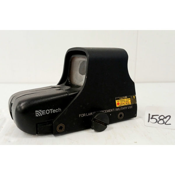EOTECH RED DOT W/ COVER