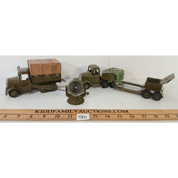 LOT OF 3 - MILITARY DIECAST MODEL TRUCKS & EQUIPMENT - INCL BRITAINS