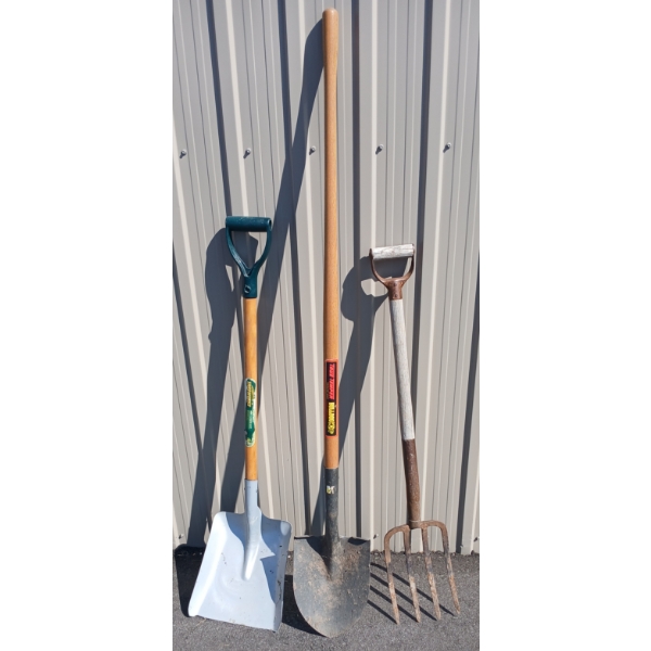LOT OF 3 - SHOVELS & FORK