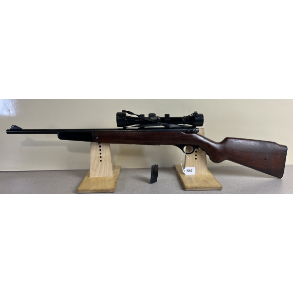 O.F. MOSSBERG & SONS MODEL 152 IN .22 LR 