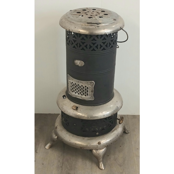GURNEY-OXFORD SMOKELESS OIL HEATER NO. 130