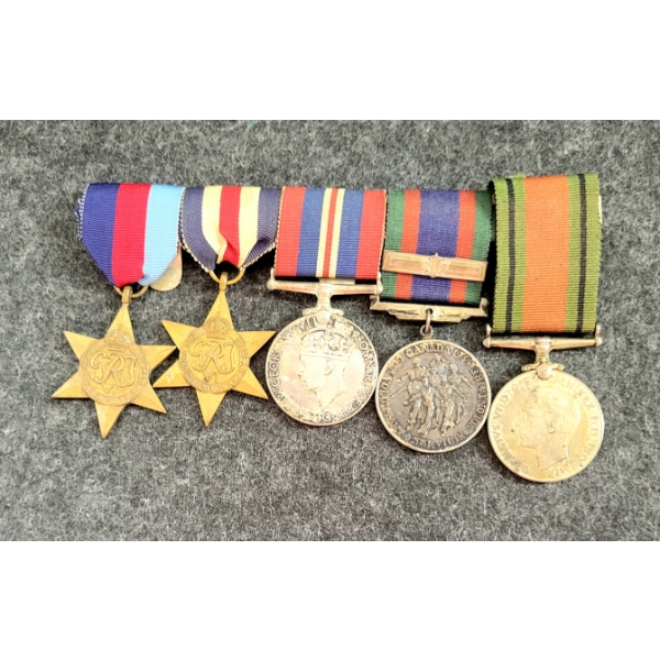 LOT OF 5 - WWII MEDALS W/ BAR - FRANCIS J. KNAGGS