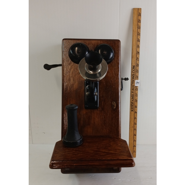 NORTHERN ELECTRIC CO. WALL CRANK TELEPHONE