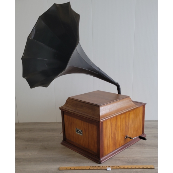 VICTOR TALKING MACHINE VICTROLA VV-IX