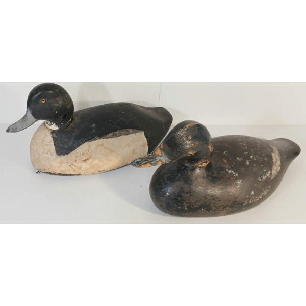 LOT OF 2 - DECOY DUCKS