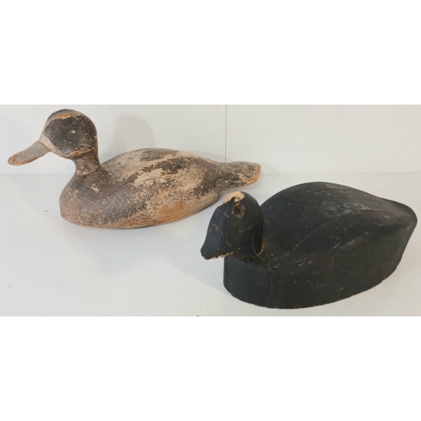 LOT OF 2 - DECOY DUCKS