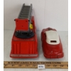 Image 5 : LOT OF 2 - FRICTION & BATTERY OP FIRETRUCKS