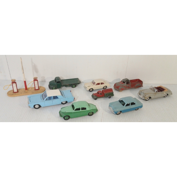 LOT OF 9 - DINKY TOYS & LONDON TOY INCL ESSO GAS PUMPS
