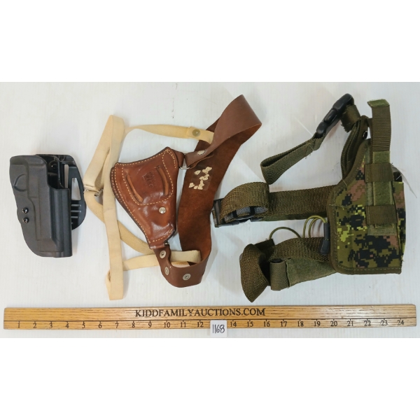 LOT OF 3 - HANDGUN HOLSTERS - BIANCHI, PARKLANDS, ETC