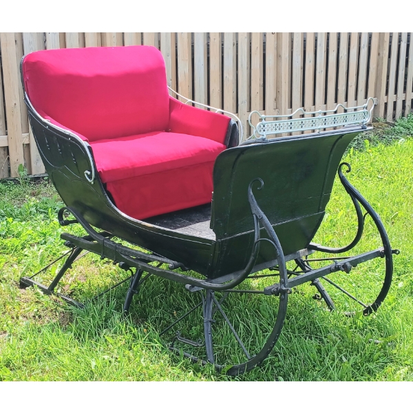 MCLAUGHLIN CARRIAGE CO CUTTER SLEIGH W/ SHAFTS