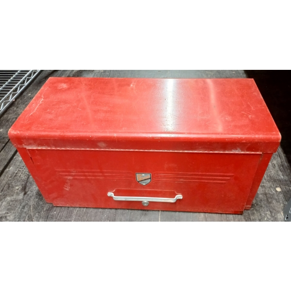 BEACH TOOL BOX W/ CONTENTS
