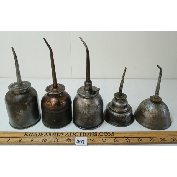 LOT OF 5 - VINTAGE OILERS - S.M.P., G.F.M., MAPLE CITY STAMPING CO., ETC