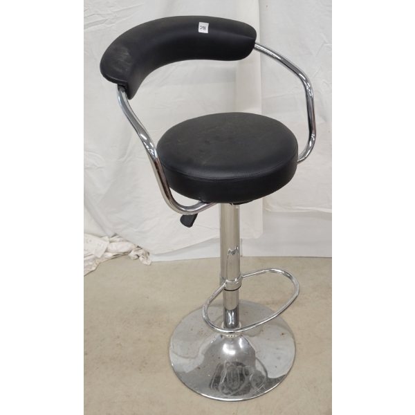 LEATHER ADJ SALON CHAIR