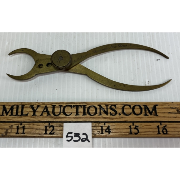ENGLISH BRASS DOUBLE ENDED CALIPERS